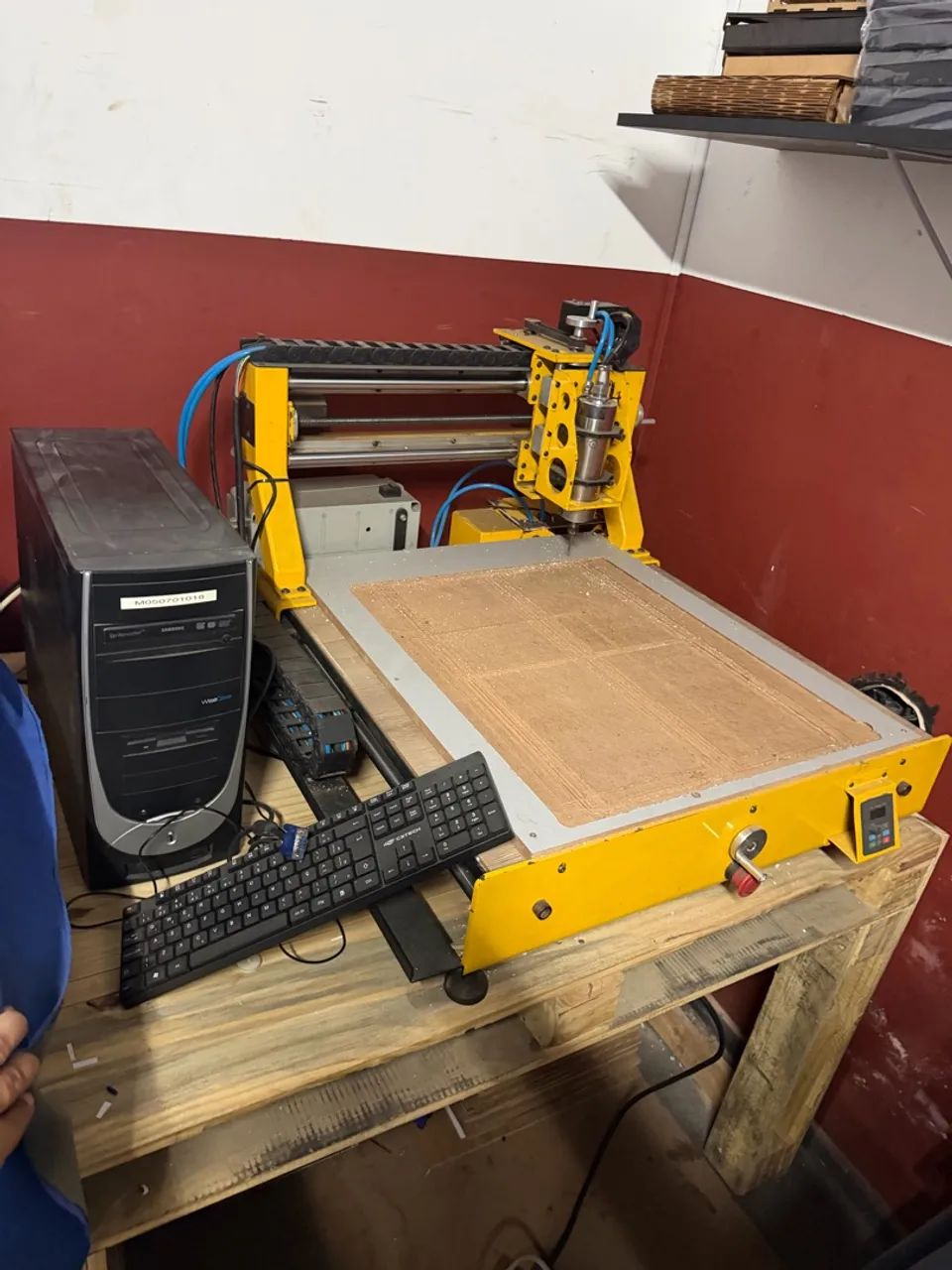 CNC ROUTER PROFISSIONAL 40 × 60 CM ? COMPLETA COM COMPUTADOR