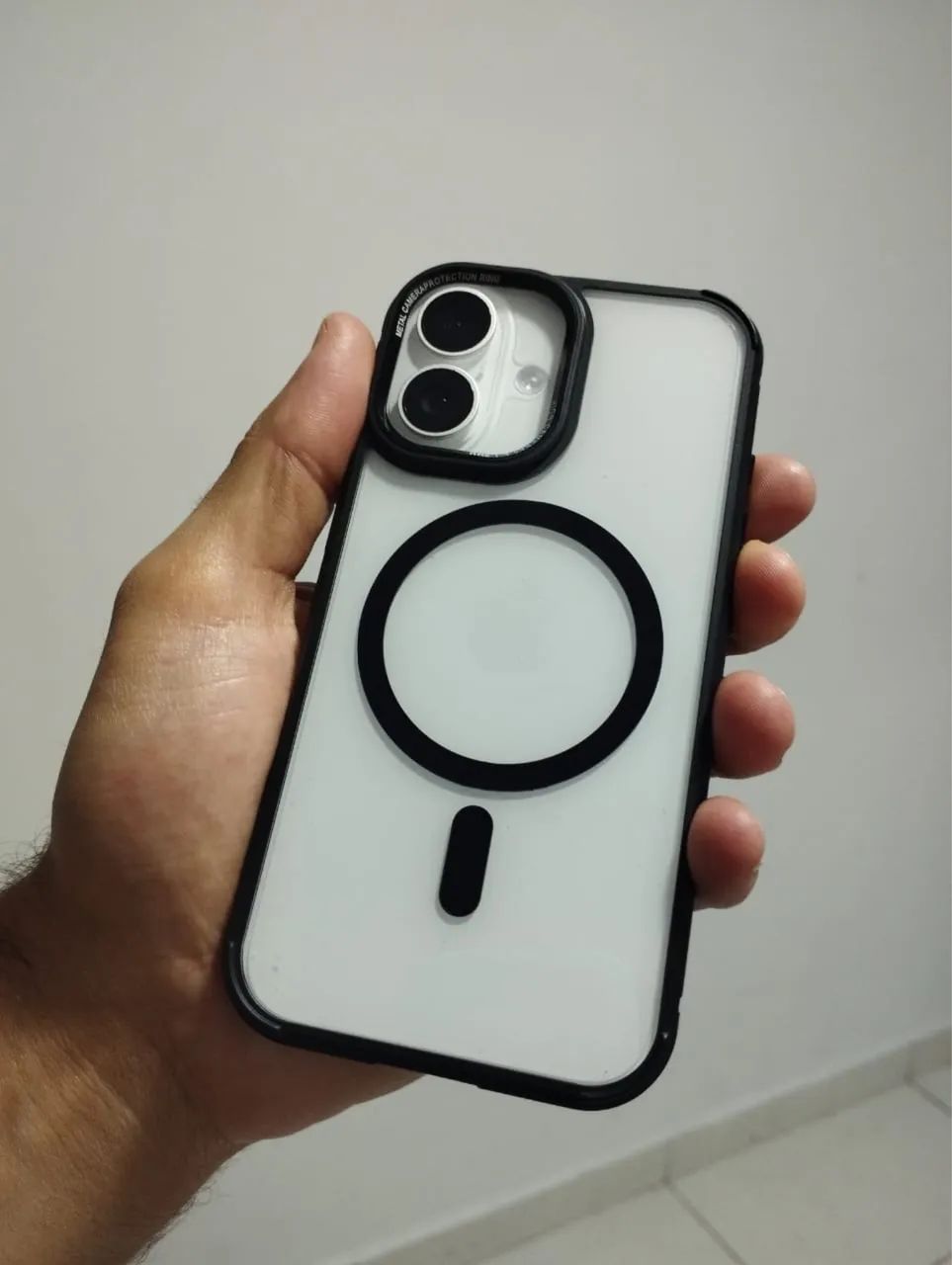 iPhone 16 