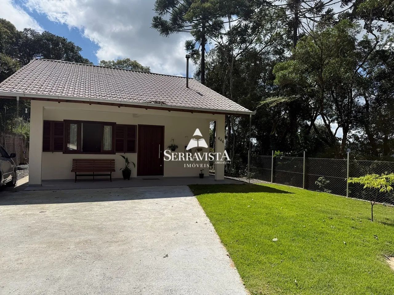 Casa com 2 suítes em Campo Alegre