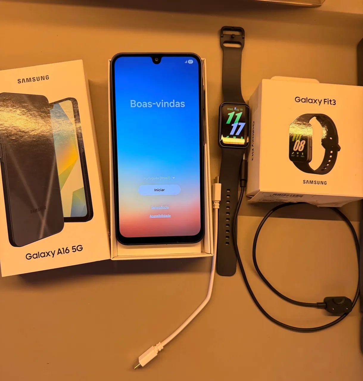 Celular Samsung Galaxy A16 256gb com relógio - novo