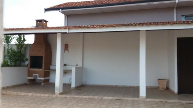 Ótima casa com 3 quartos sendo 1 suíte Vila Lolly - Foto 3