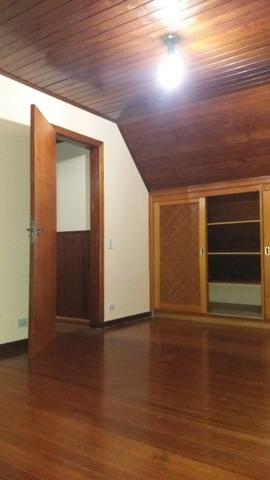 Ótima casa com 3 quartos sendo 1 suíte Vila Lolly - Foto 9