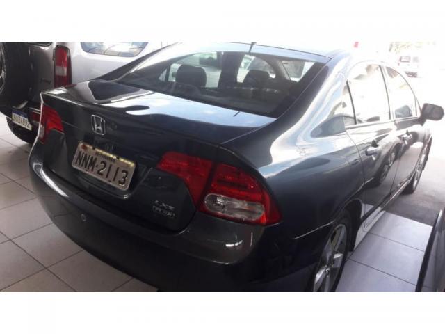 Civic Sedan LXS 1.8 Flex 16V Aut. 4P - Foto 2