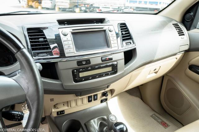 Toyota Hilux Sw4 7 Lugares - Foto 12