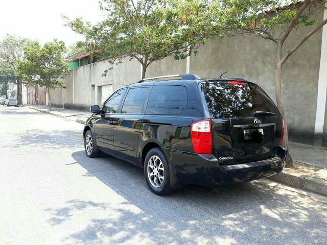 Kia Carnival 3.5 gasolina 8 Lugares