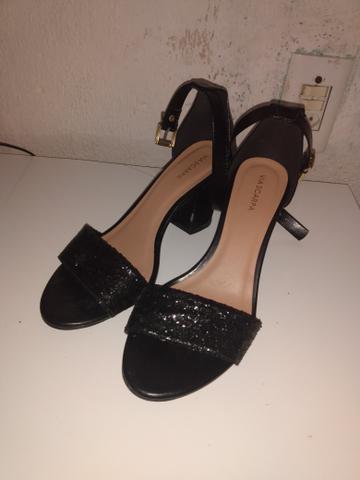 Vendo sandália - Foto 2