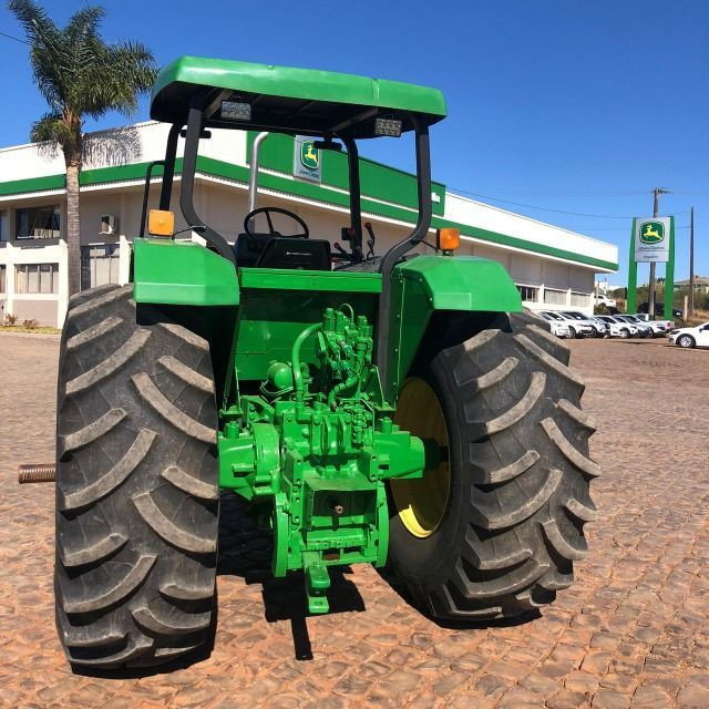 Trator John Deere 7500 4x4 - Foto 5