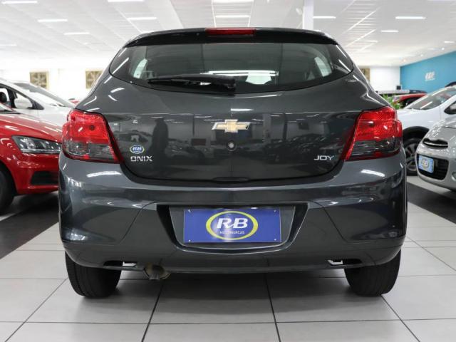 Chevrolet Onix JOY 1.0 - Foto 5
