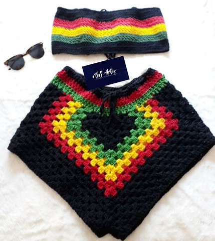 conjunto de roupa de crochê