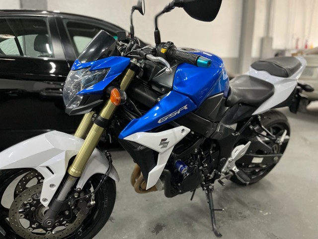 SUZUKI GSR 750 A 2015
