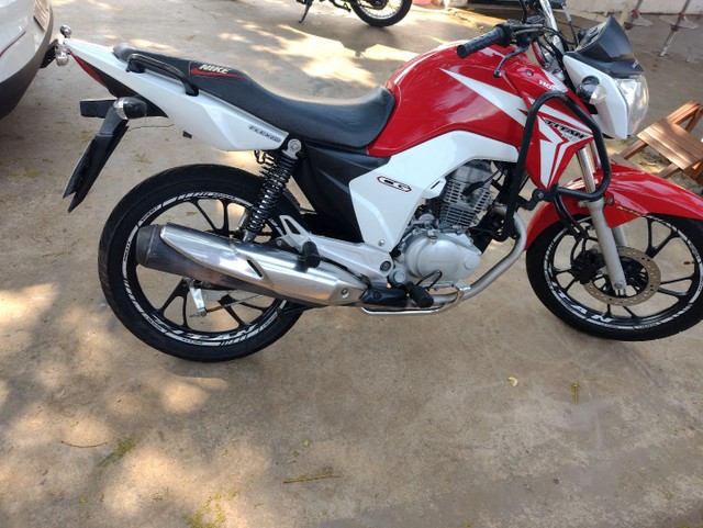 TITAN 2015 VERMELHA IMPECÁVEL