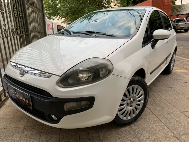 FIAT PUNTO 1.4 ATRACTIVE COMPLETO