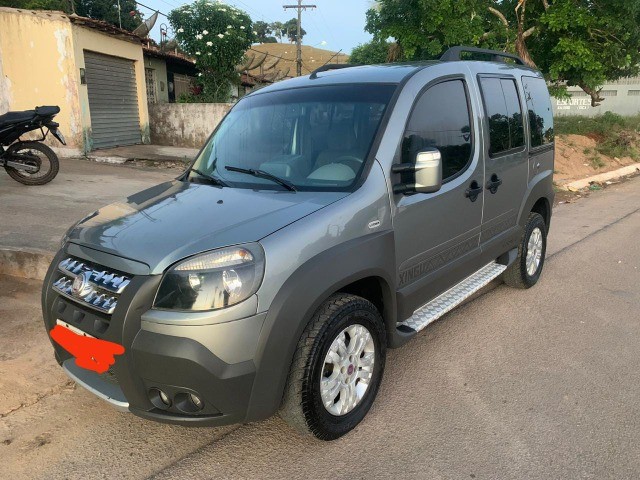 VENDO FIAT DOBLO ADIVENTUTE XINGU LOCKER 1.8 FLEX 2013