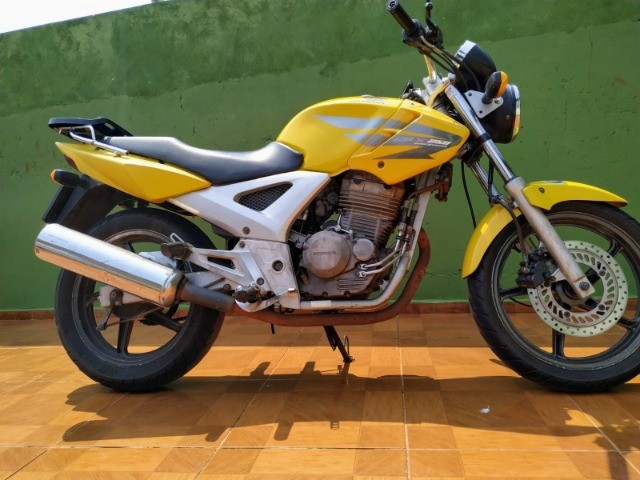 VENDE-SE TWISTER 2008