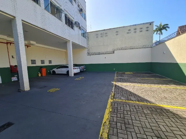 Salas comerciais de 27 a 36 m2 no Anil