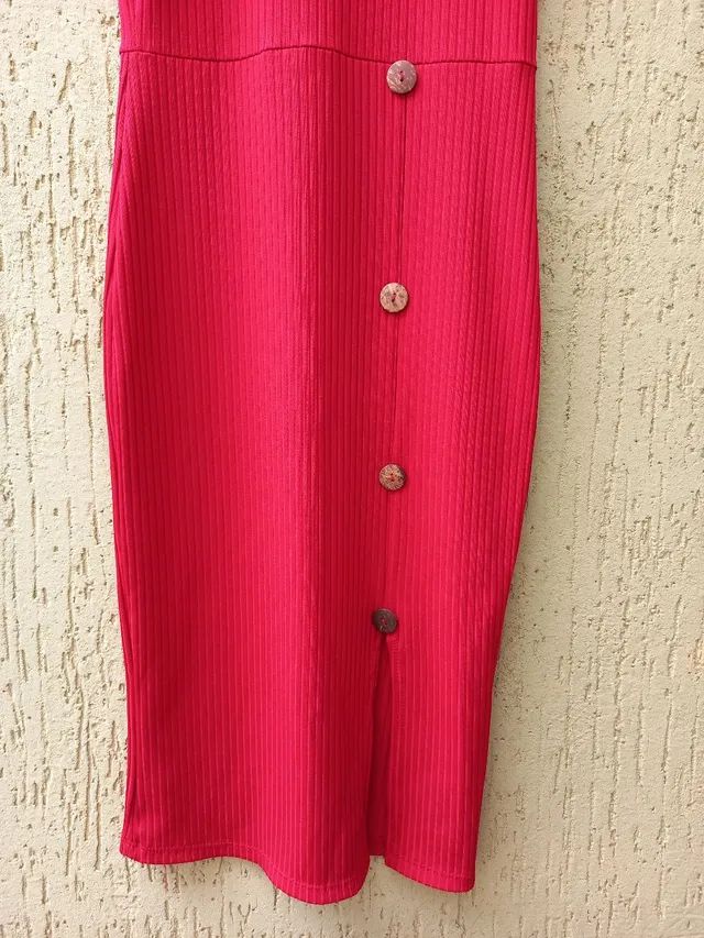 Vestido tubinho botões tamanho único - Foto 4