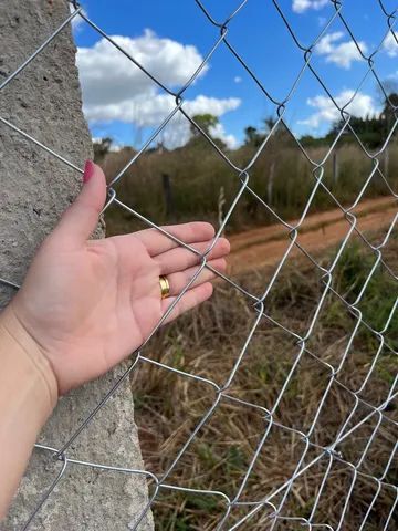 Alambrados, cercas com tela, tela soldada. Postes de concreto, Mourão concreto ou metal. - Foto 2