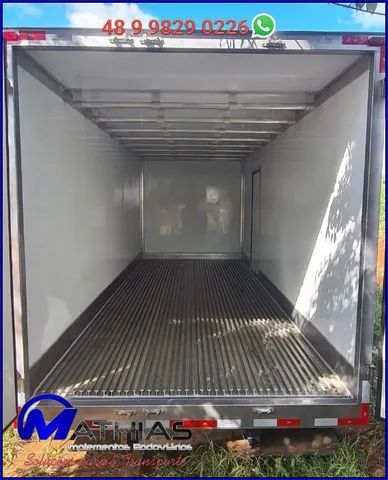 Bau gancheiro 550m  com portas tripartidas - Foto 2