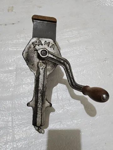 Antiguidade ralador antigo fama bom estado - Foto 2