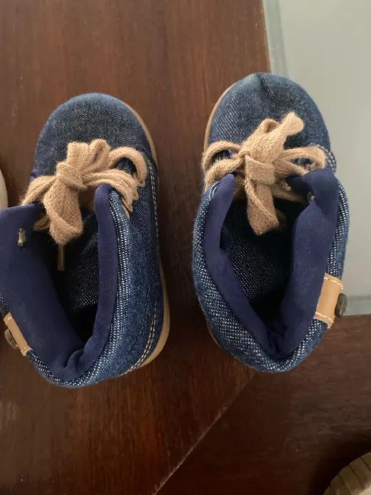 Conjunto de 4 pares de sapatos infantis - Tamanho 22 - Foto 5