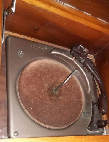 Vendo ou troco; Eletrola anos 1950 - Foto 2