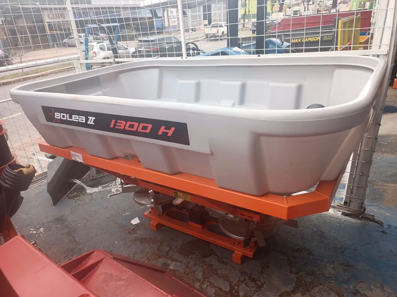 Distribuidor de Adubo e Sementes Bolea II 1300 Hidráulica e Inox - Nova