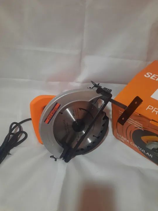 Serra Circular 1000W Profissional - Proeuro - Foto 6