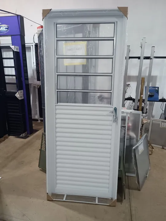Porta Mista com Basculante 0.84 x 2.15 Aço Branco