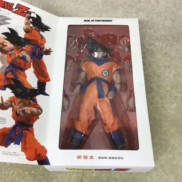 Goku - escala 1/6 - Medicom Rah - Hot Toys. - Foto 4