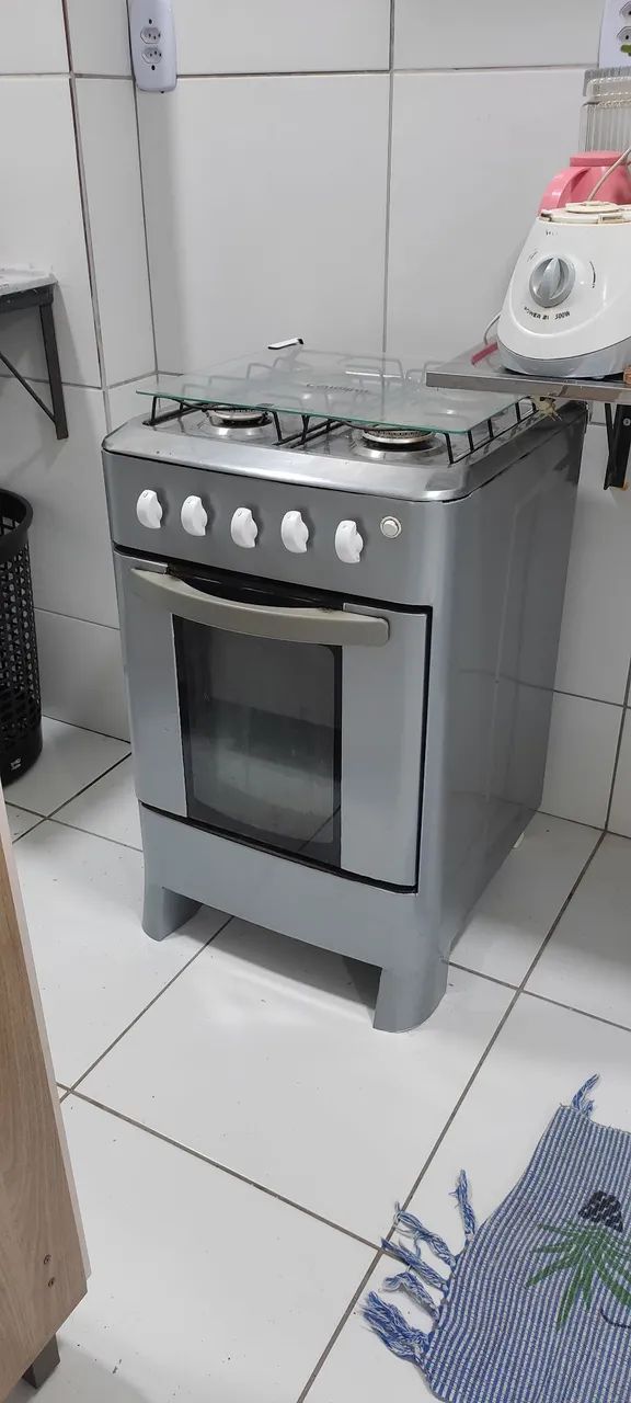 Envelopamento e aplicação papel de parede 