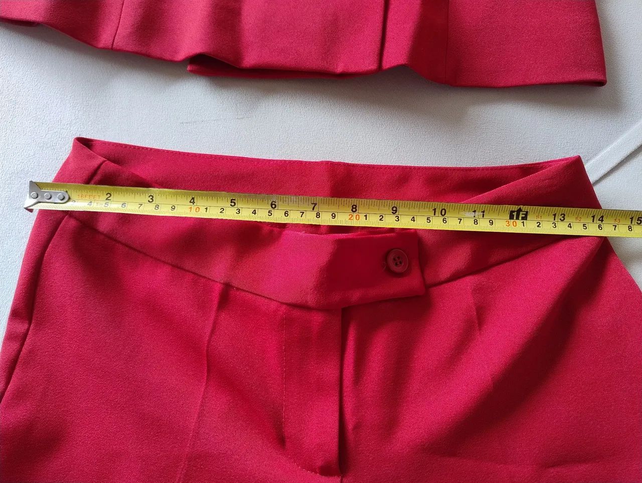 Conjunto de Colete e Calça em microfibra vermelha - Tamanho M - Foto 4