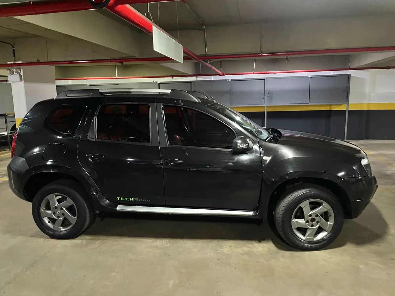 Duster preta modelo 2014  - Foto 3