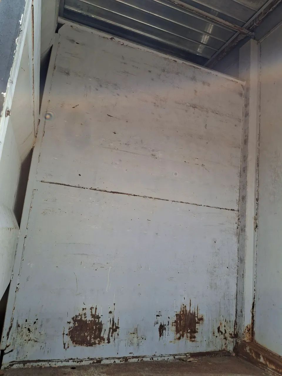 Baia de Bebidas semi nova ,estado de zero com 6 portas !!!!! - Foto 3