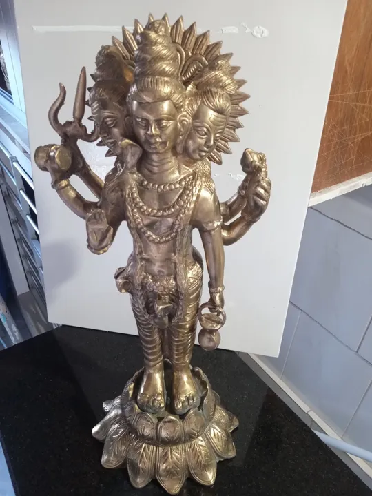 ESCULTURA DE BRONZE