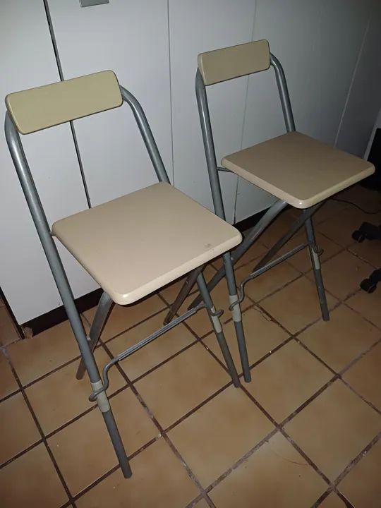 2 Cadeiras Dobráveis - Práticas e Resistentes - Foto 2