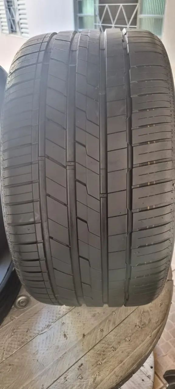 Pneu Hankook 315/35 ZR21- Mercedes AMG- Uma Semana de uso - Foto 5