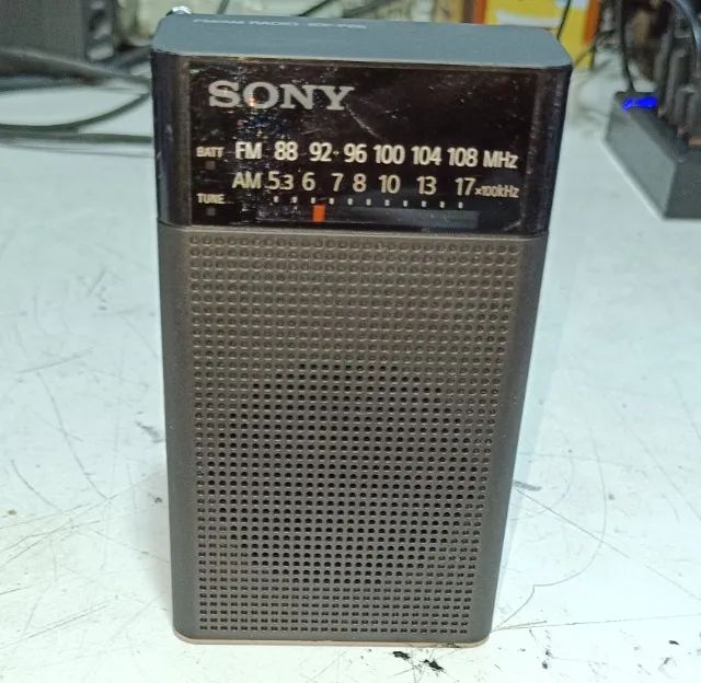 Rádio De Bolso Sony Am/fm Analógico Icf-p26 Seminovo - Aparelhos
