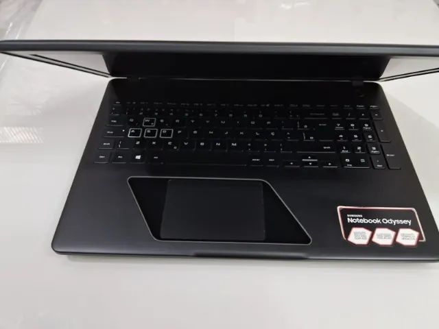 Notebook Samsung Odyssey Intel Core i5 7300HQ 15,6" 16GB HD 1 TB GeForce GTX 1050 4GB - Foto 5