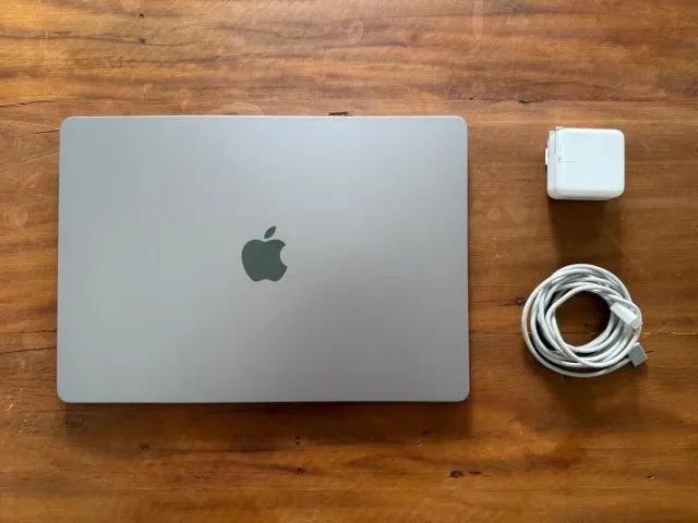 Macbook Air M2 Apple 8gb Ram 256gb Ssd Cinza espacial - Notebooks