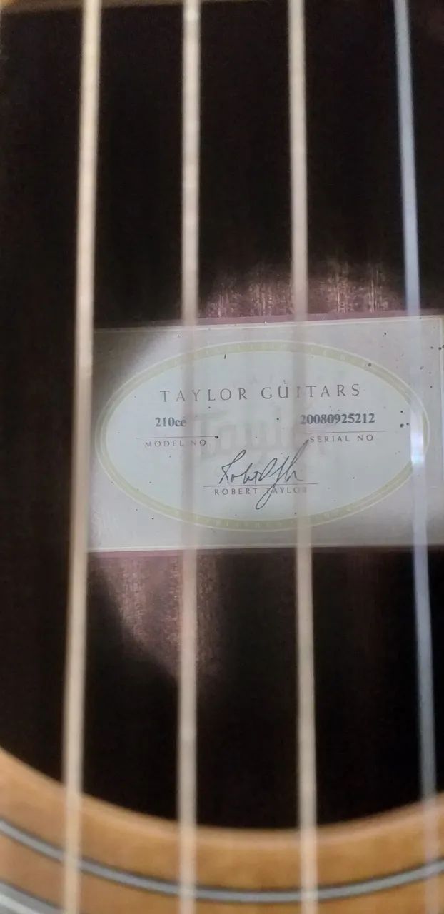 VIOLÃO TAYLOR 210 CE (Americano/Hard Case Original) - Foto 2