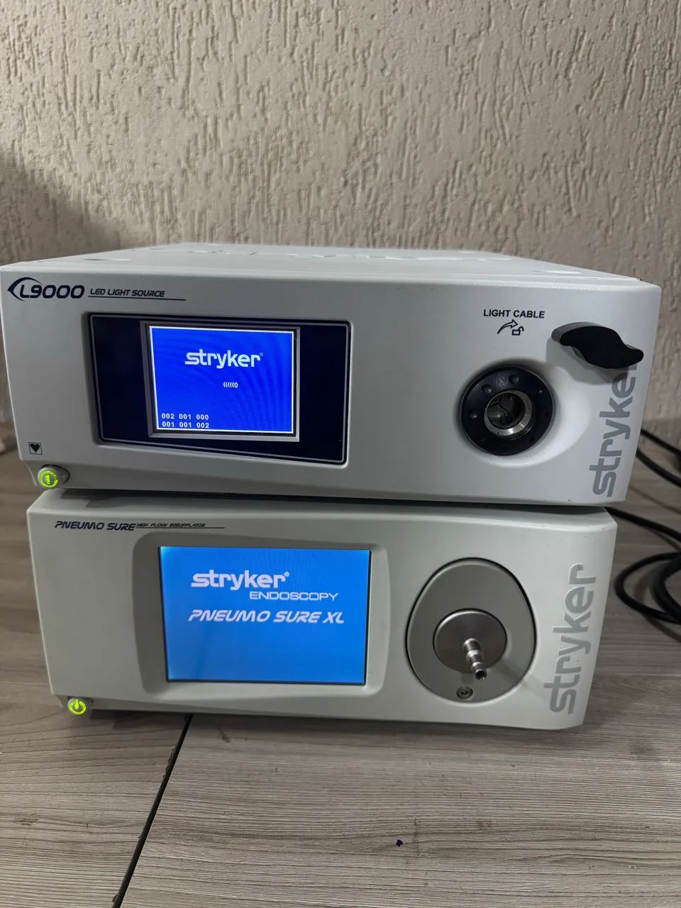 Insuflador e fonte de Luz Stryker 
