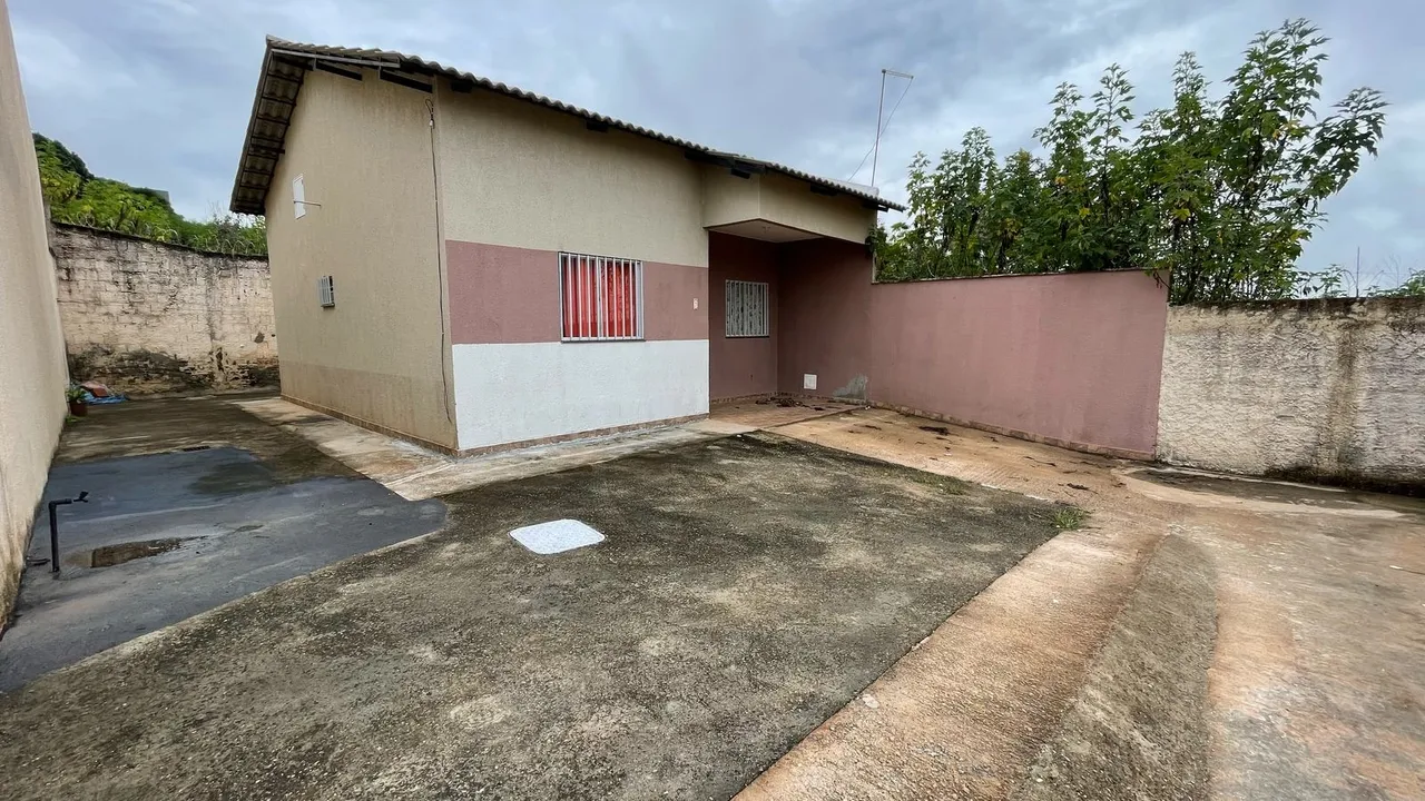 ÁGIO DE CASA NA LAJE SETOR QUEDAS ÁGUAS LINDAS