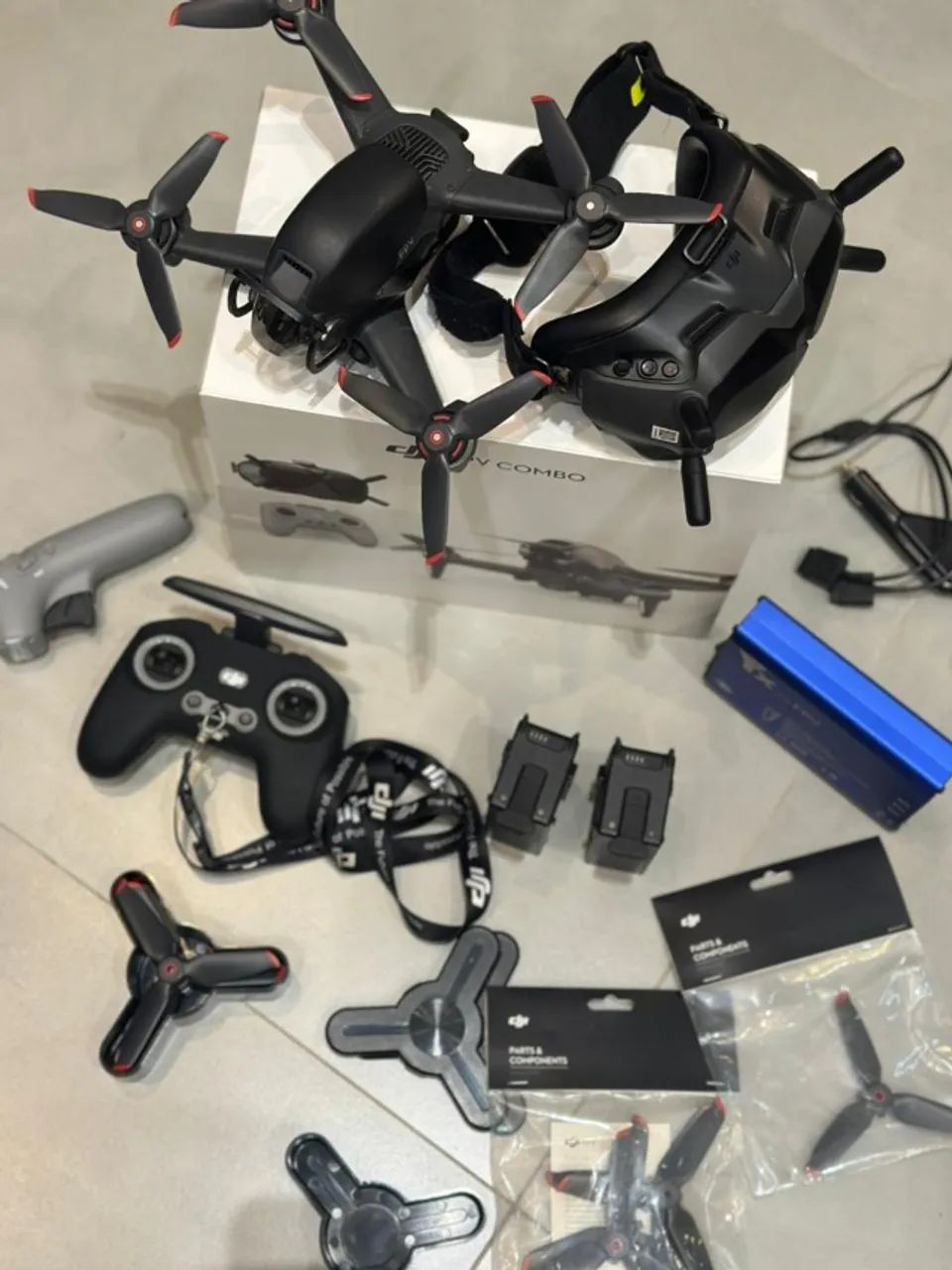 Drone DJI Avata 1 + Drone DJI FPV Combo + 7 Baterias - Foto 3