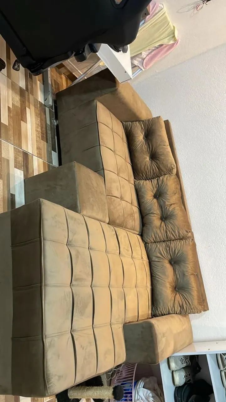 Sofá cheyse de 3 lugares modular em tecido suede