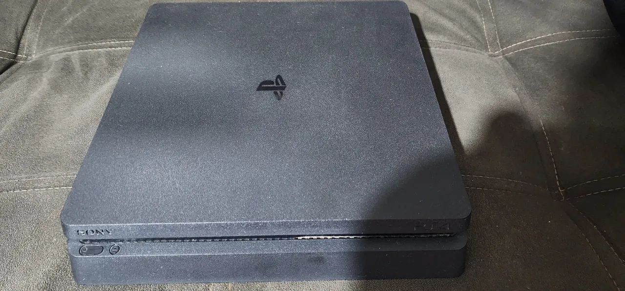 Console Playstation 4 Slim + 2 Controles + 16 Mídias Físicas 