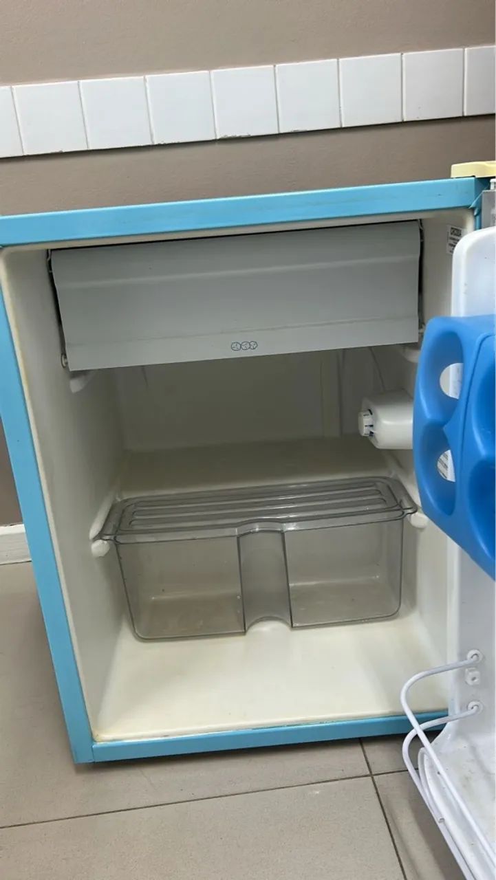 Vendo Frigobar Cônsul 80litros - Foto 2