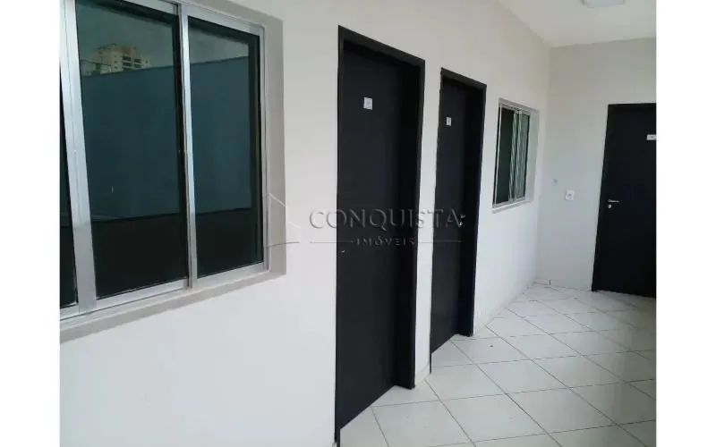 Sala comercial para escritório com fácil acesso ao comércio, bancos, avenidas, restaurante - Foto 2