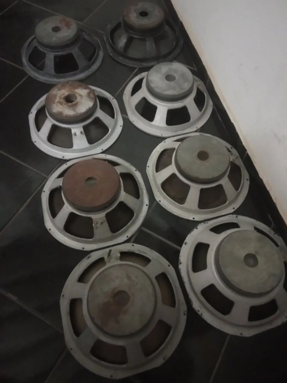 Alto falante de 15 " tenho 8 iguais  - Foto 2