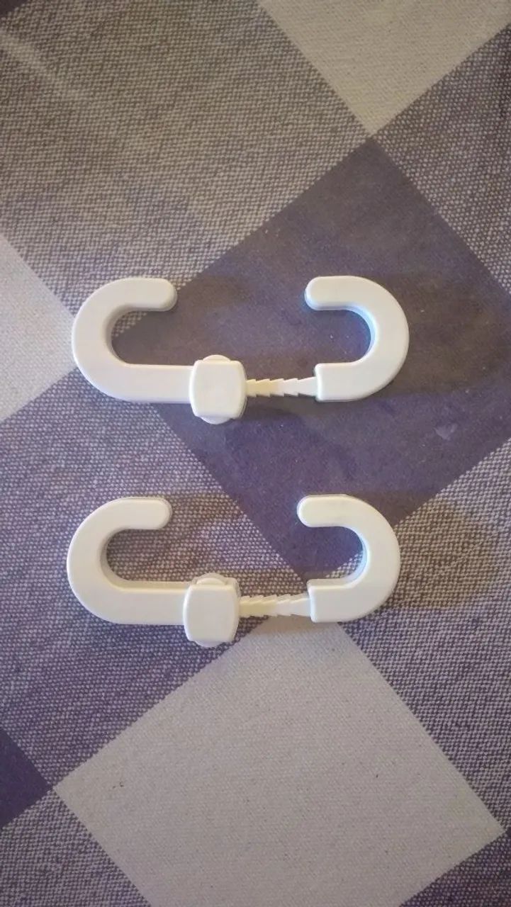 Trava de Segurança para Gavetas e Armários - Kit com 2
