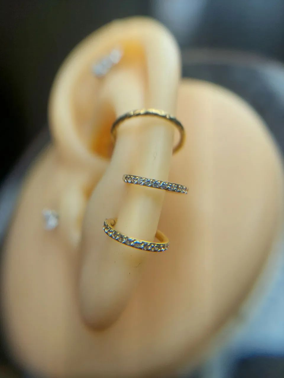 Brincos e piercings em aço e titânio  - Foto 4